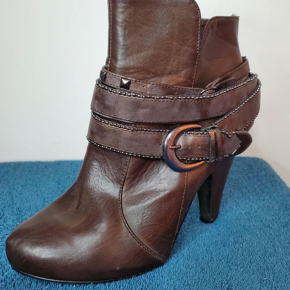 BKE Sole Booties Size 8.5